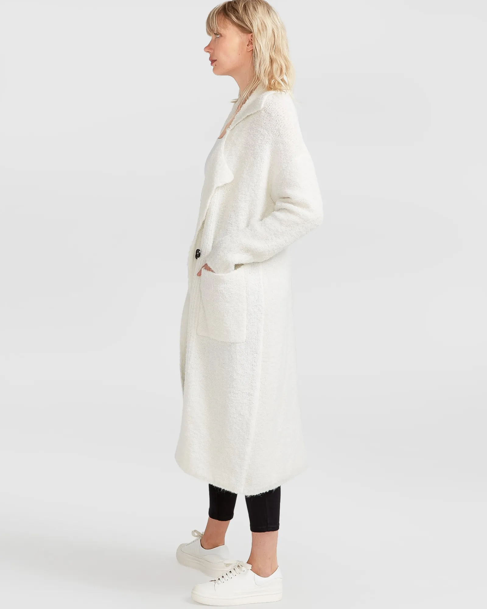 Outlet Belle & Bloom Born To Run Sustainable Sweater Coat - White