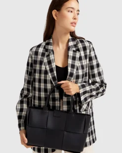 Outlet Belle & Bloom Long Way Home Woven Tote - Black