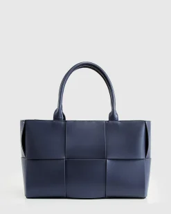Outlet Belle & Bloom Long Way Home Woven Tote - Navy