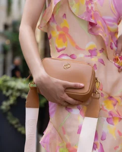 New Belle & Bloom Made You Look Camera Bag - Tan