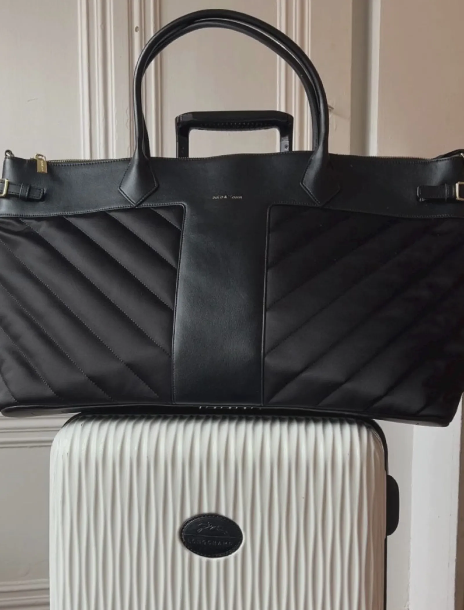 Fashion Belle & Bloom Meet Me in Paris Weekender Bag - Black
