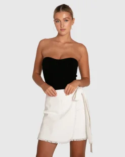 Sale Belle & Bloom There She Goes Frayed Edge Skirt - Cream