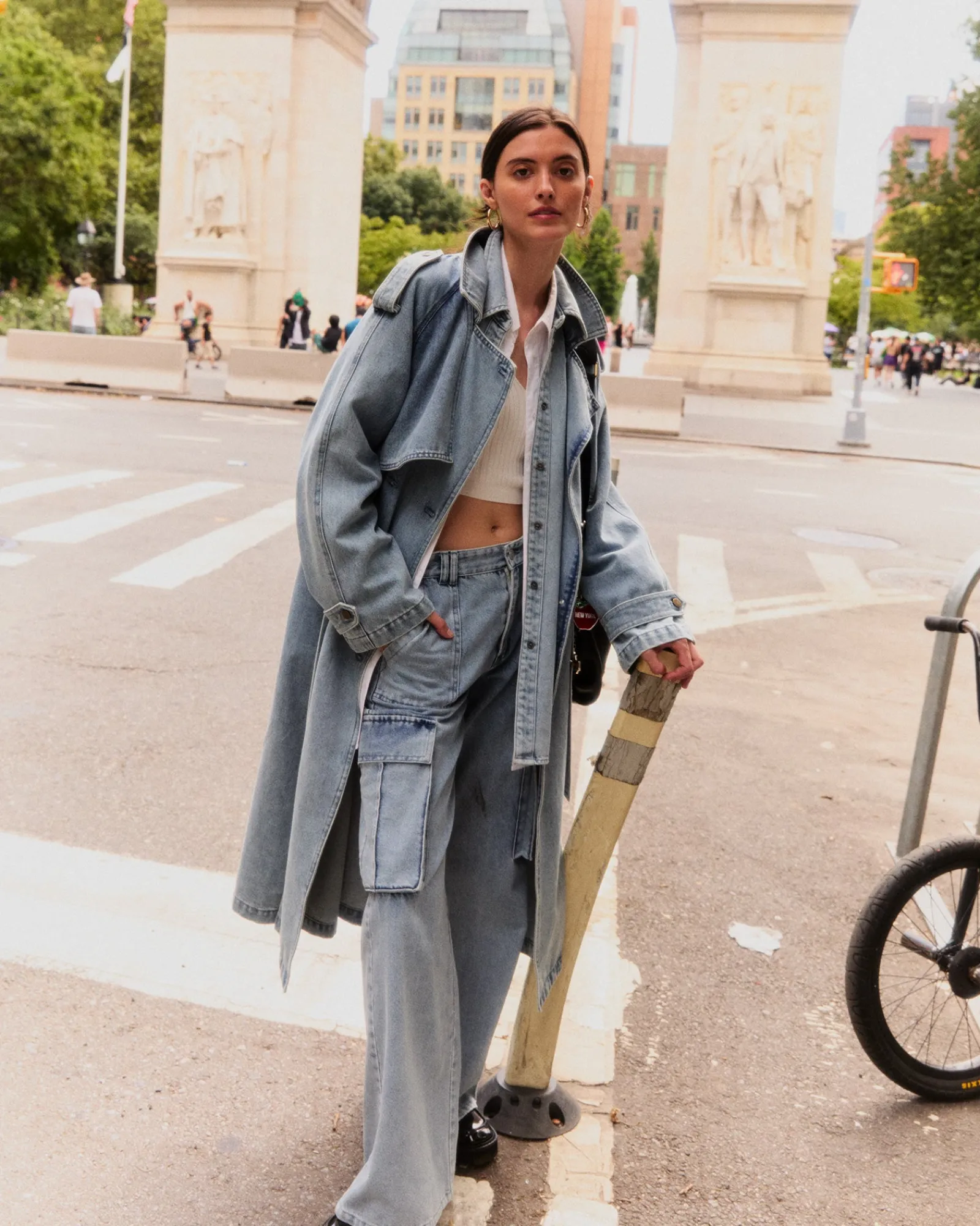 Outlet Belle & Bloom Wild Skies Denim Trench - Stonewash