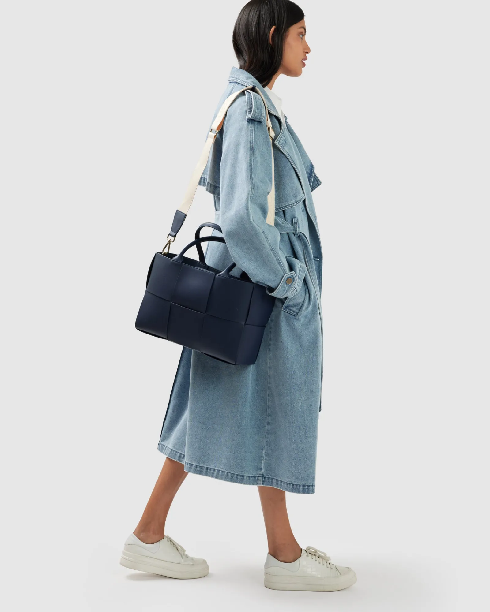 Outlet Belle & Bloom Wild Skies Denim Trench - Stonewash