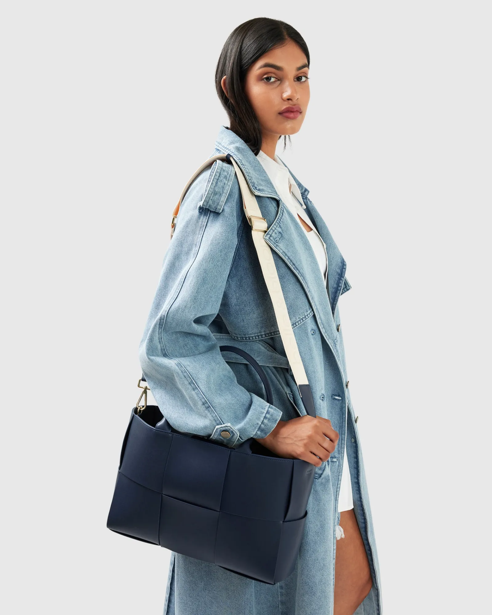 Outlet Belle & Bloom Wild Skies Denim Trench - Stonewash